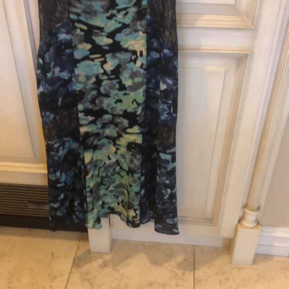 BCBGMAXAZRIA dress - Picture 4 of 5